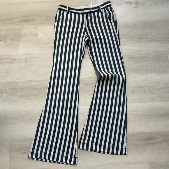 Free People Just Float On Flare Jeans Striped White and Black Size 2 - Picture 1 of 11